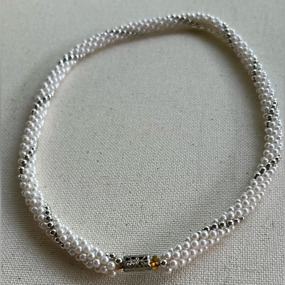 Vintage White & Silver Beaded Twist Necklace – Elegant Braided Design - Picture 2 of 4